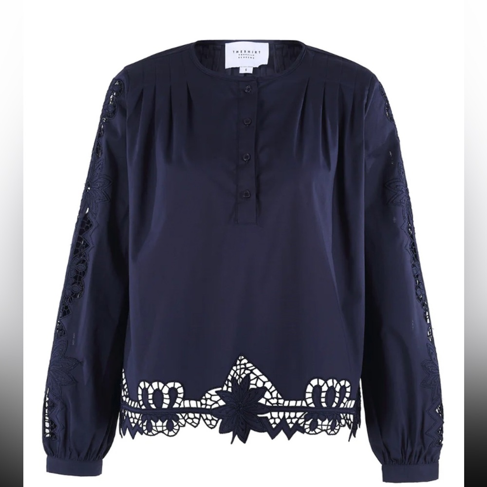 The Shirt Richelle Behrens NWT Size Small